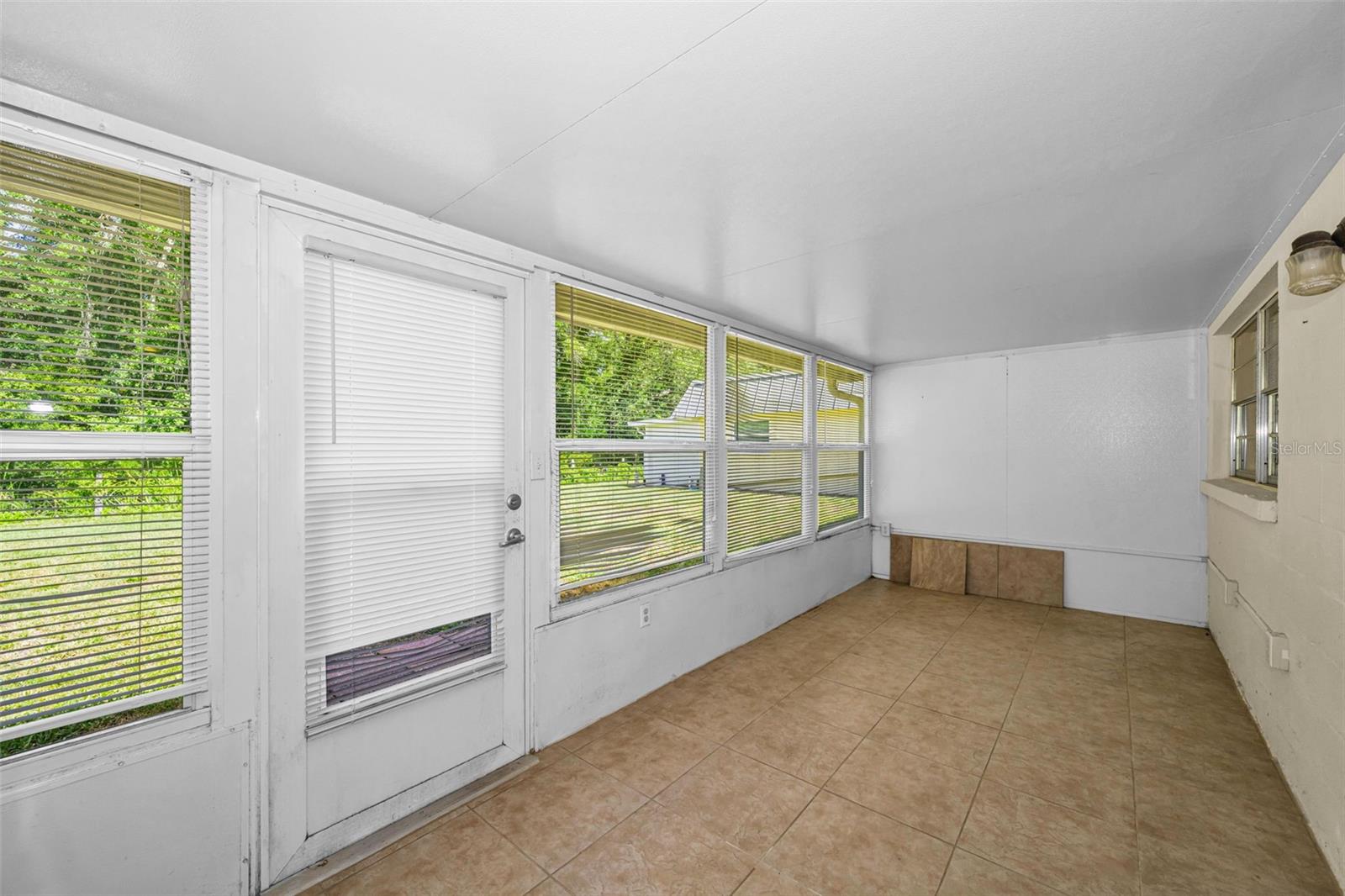Florida Room - Access to Backyard