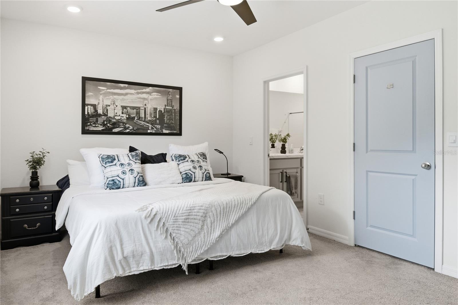 Primary En-Suite