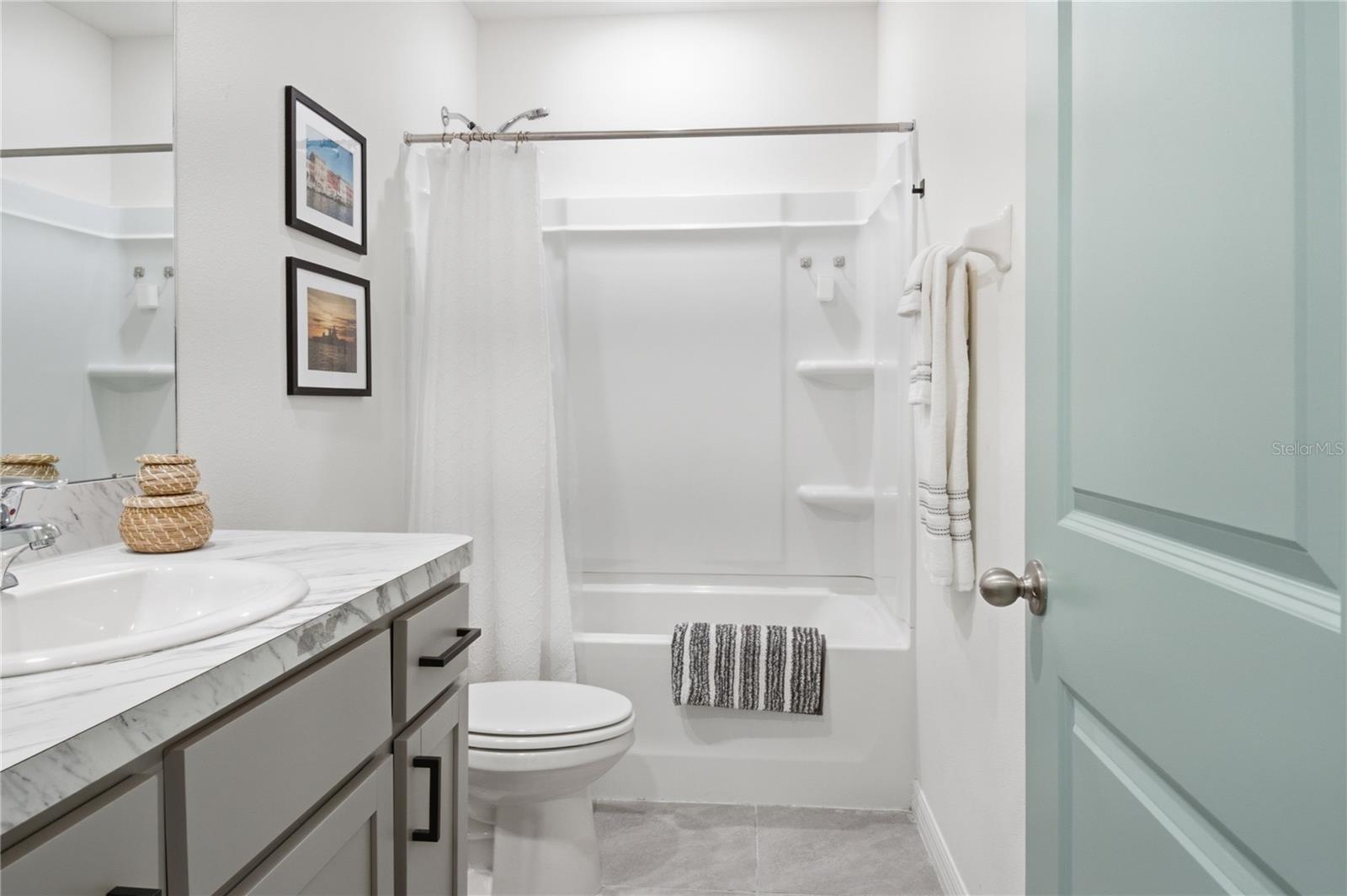 2nd Bathroom