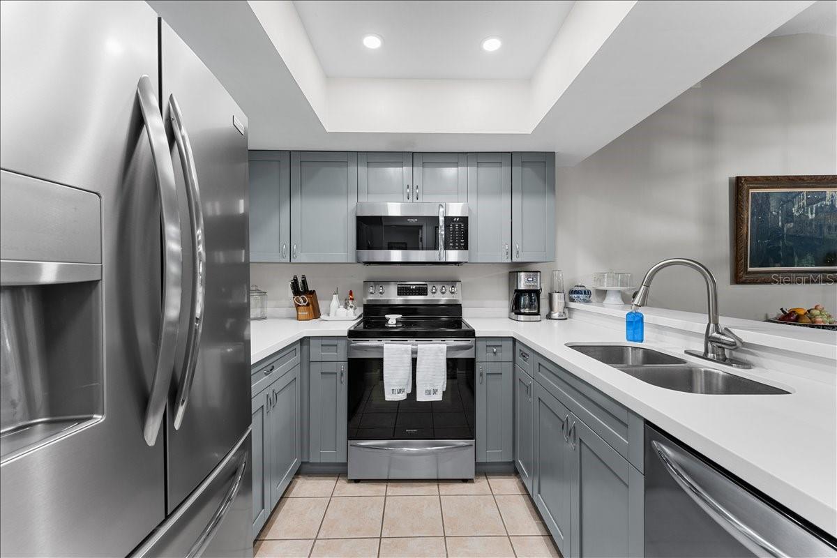 Lovely kitchen with Stainless Steel appliances