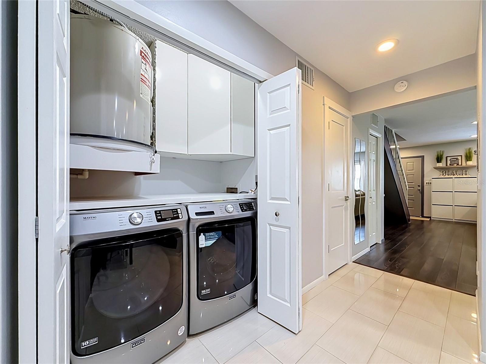 Washer & dryer closet