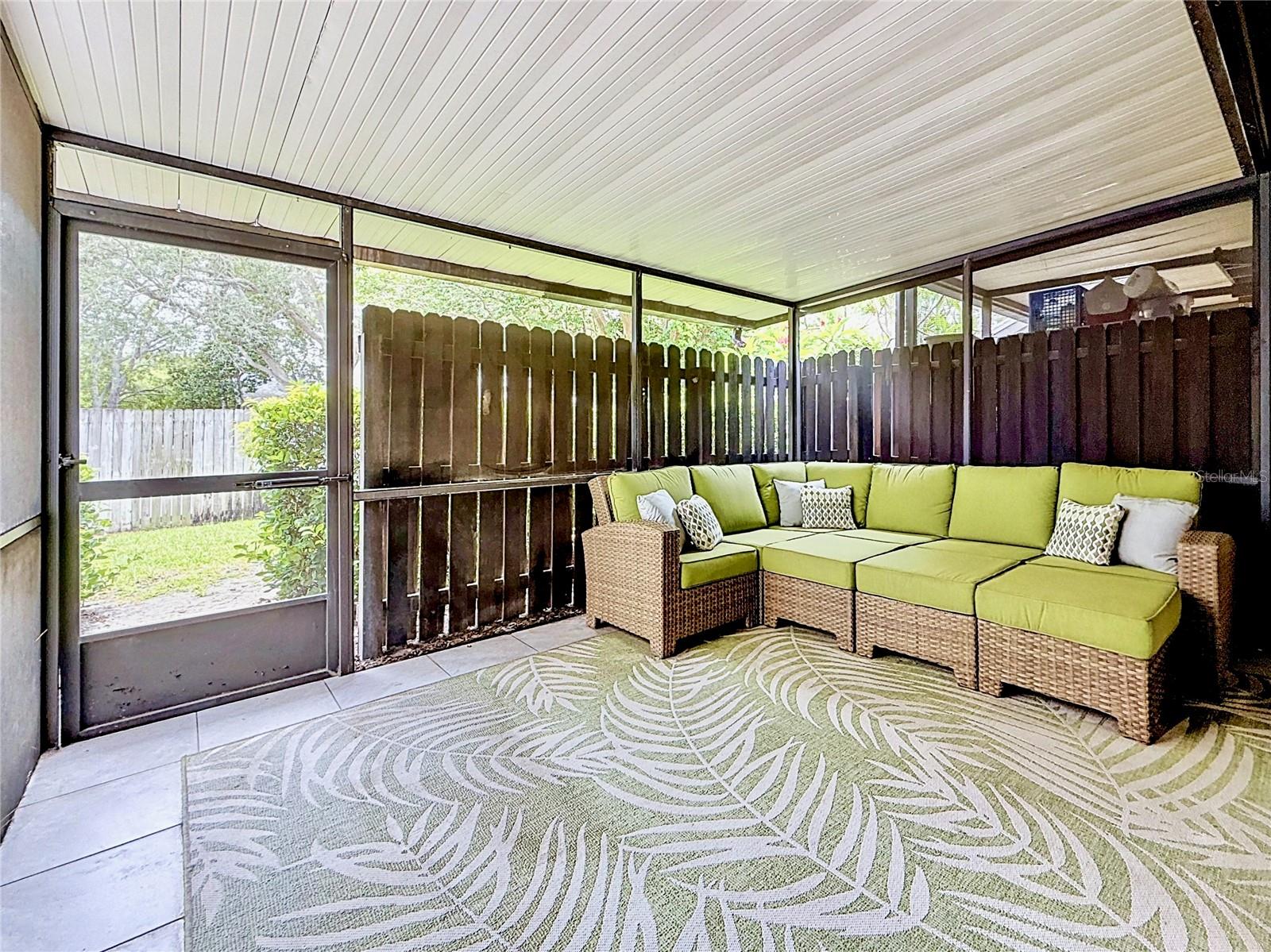 Large lanai