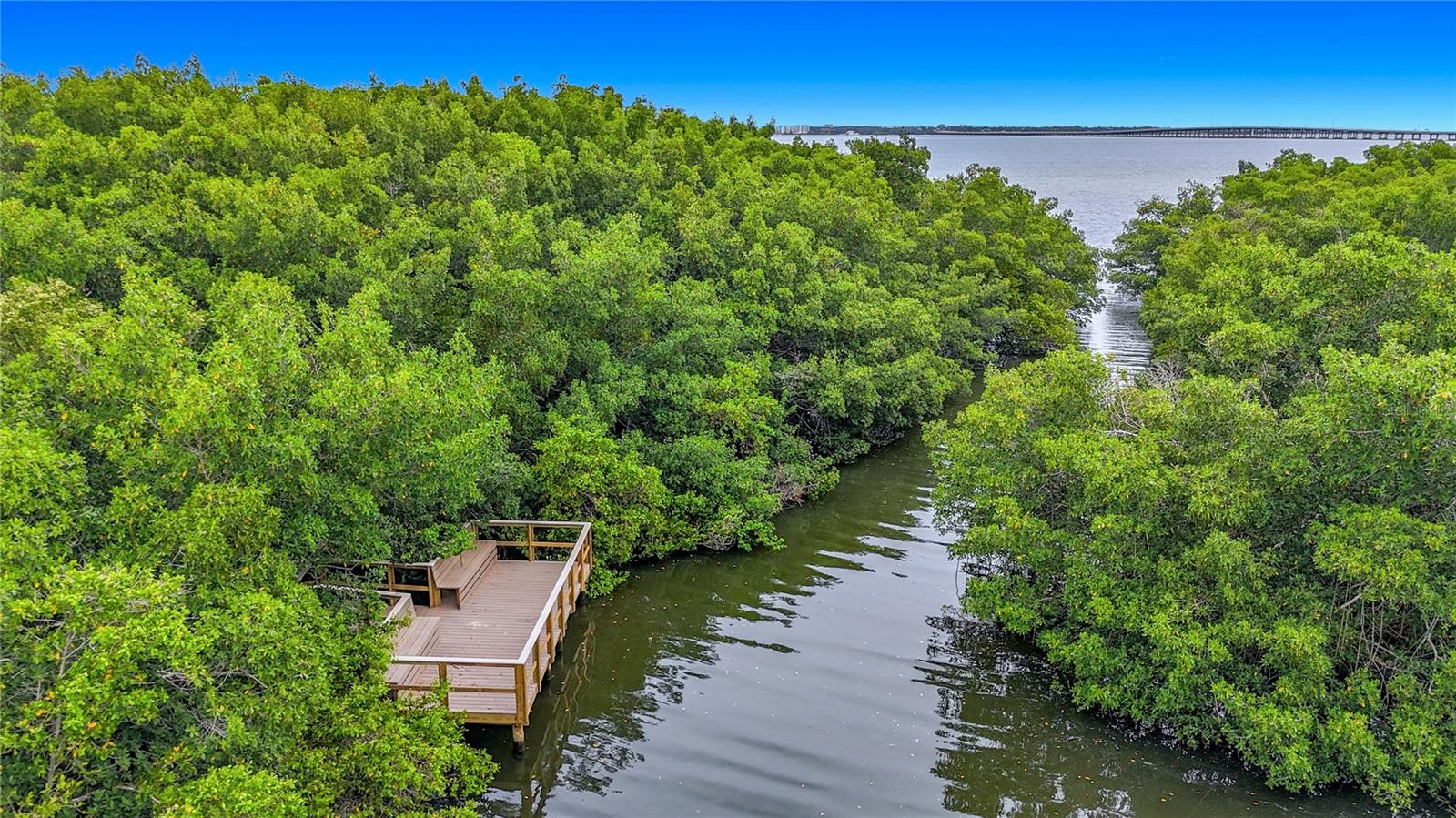 Community bayside dock
