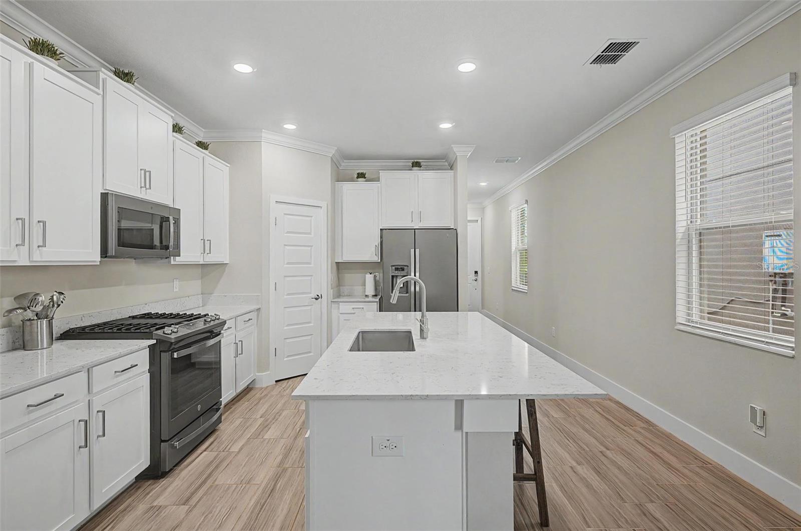 All stainless appliances