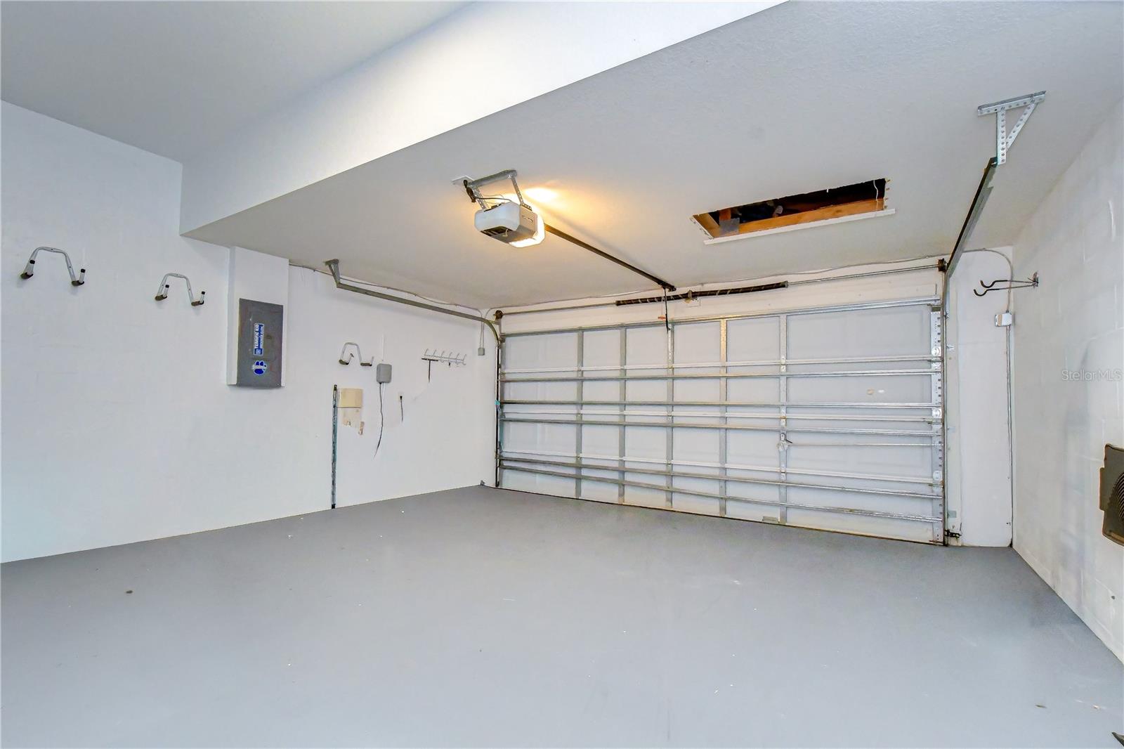Spacious Garage