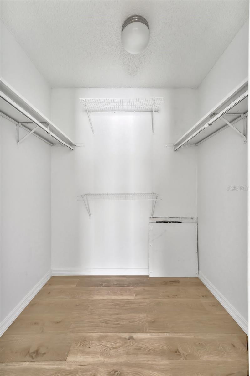 Walk in Closet in the bedroom