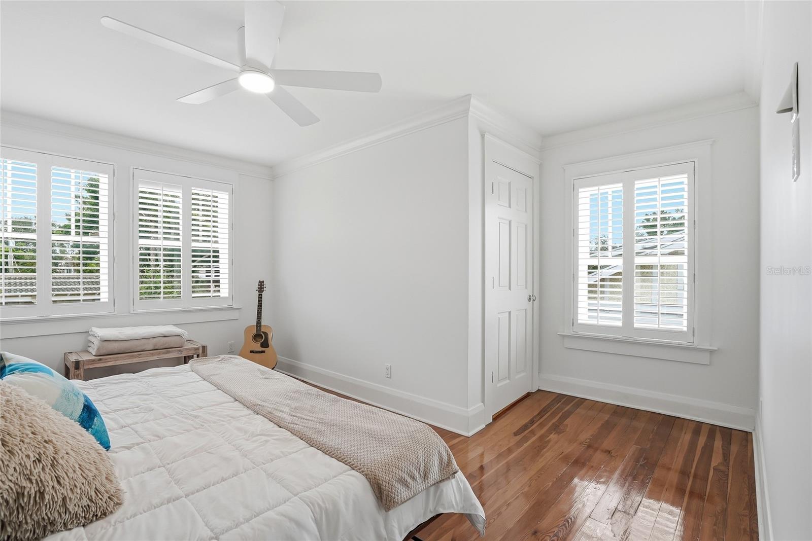 TB8517138