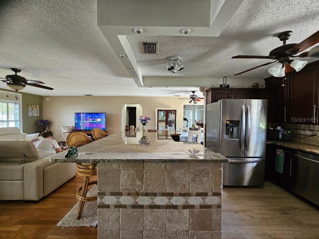 Breakfast bar