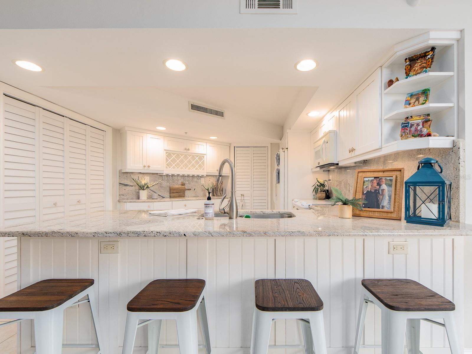 Breakfast bar
