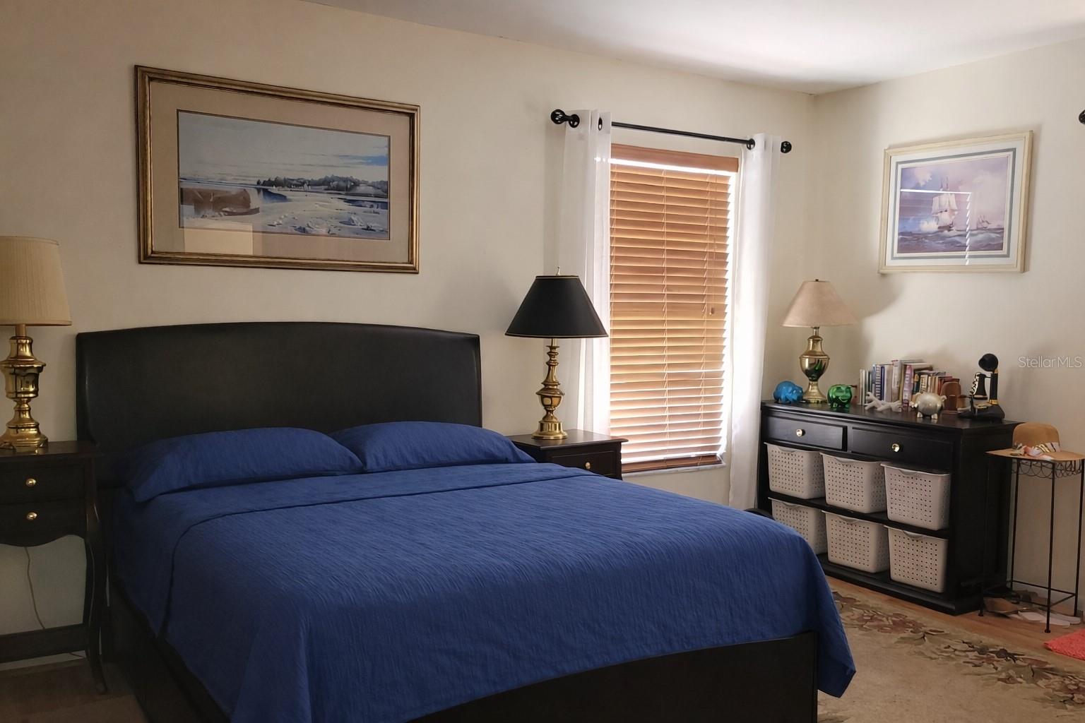 Guest bedroom