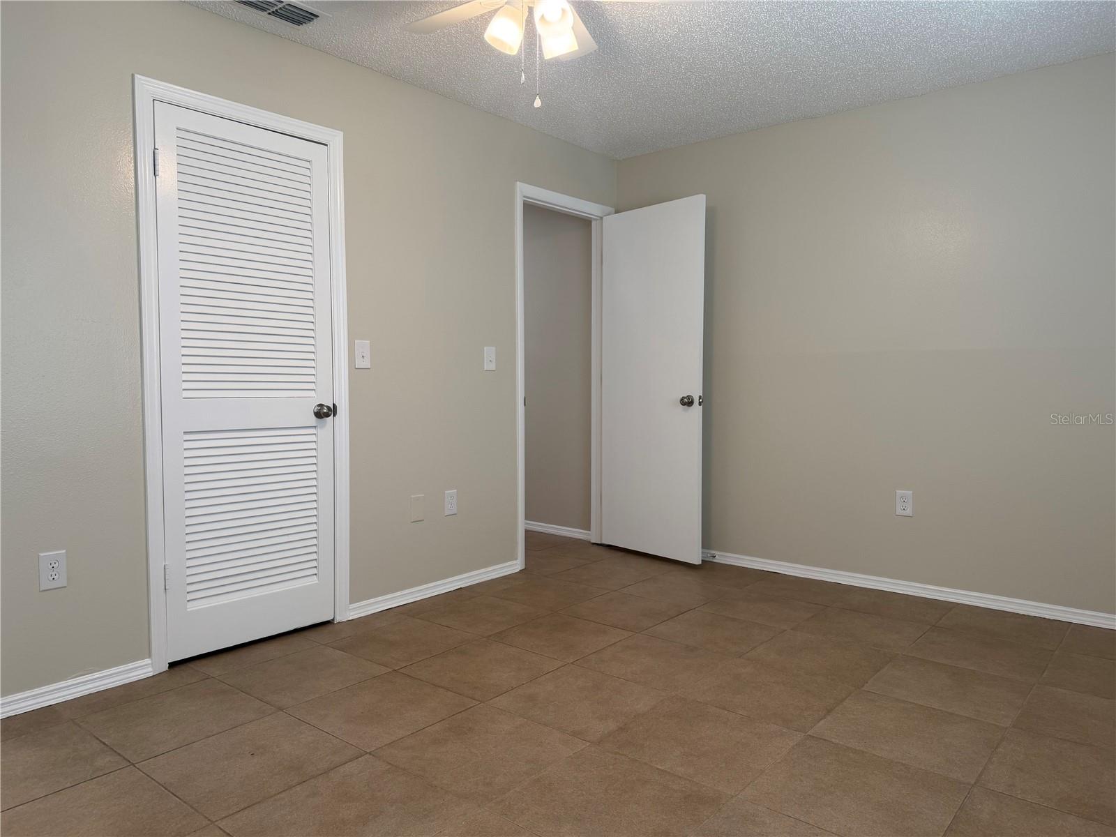 TB8517188