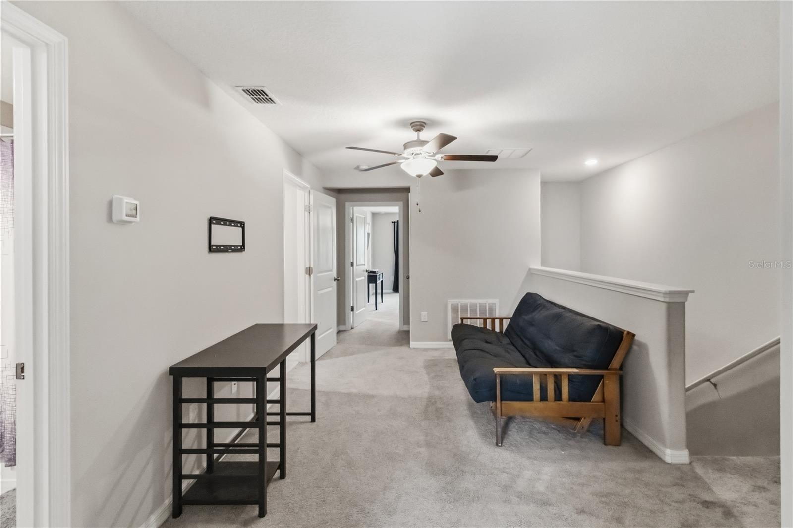 Upstairs landing or flex space