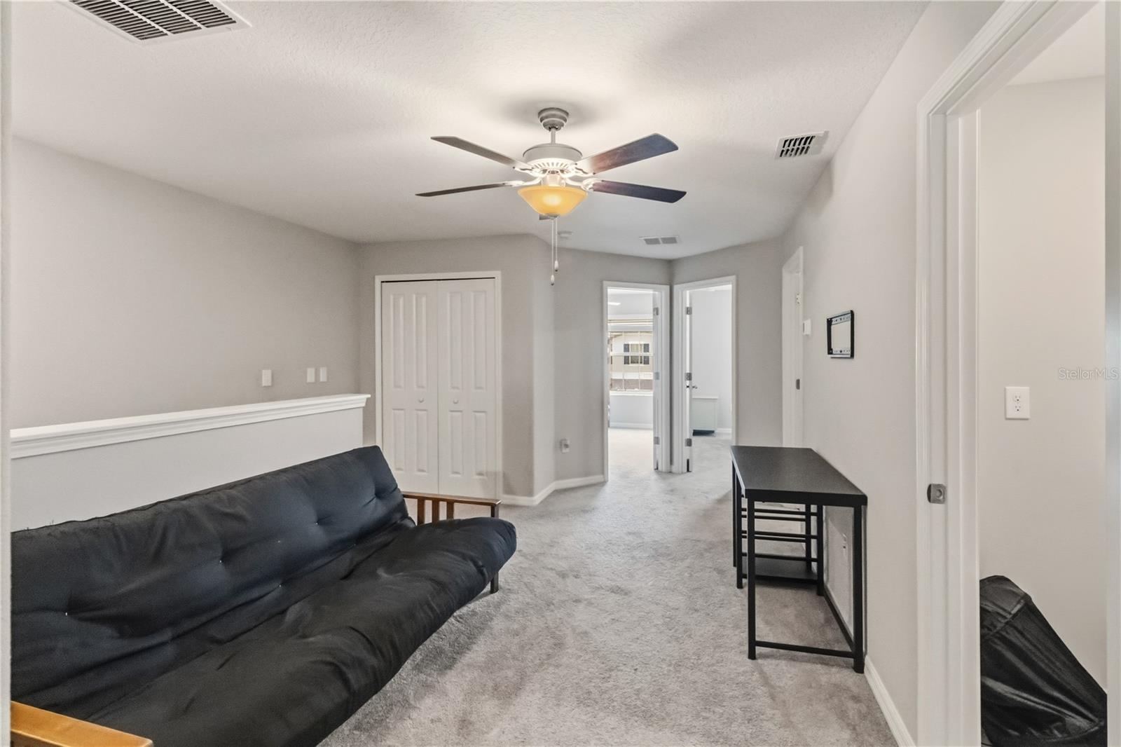 Upstairs landing or flex space