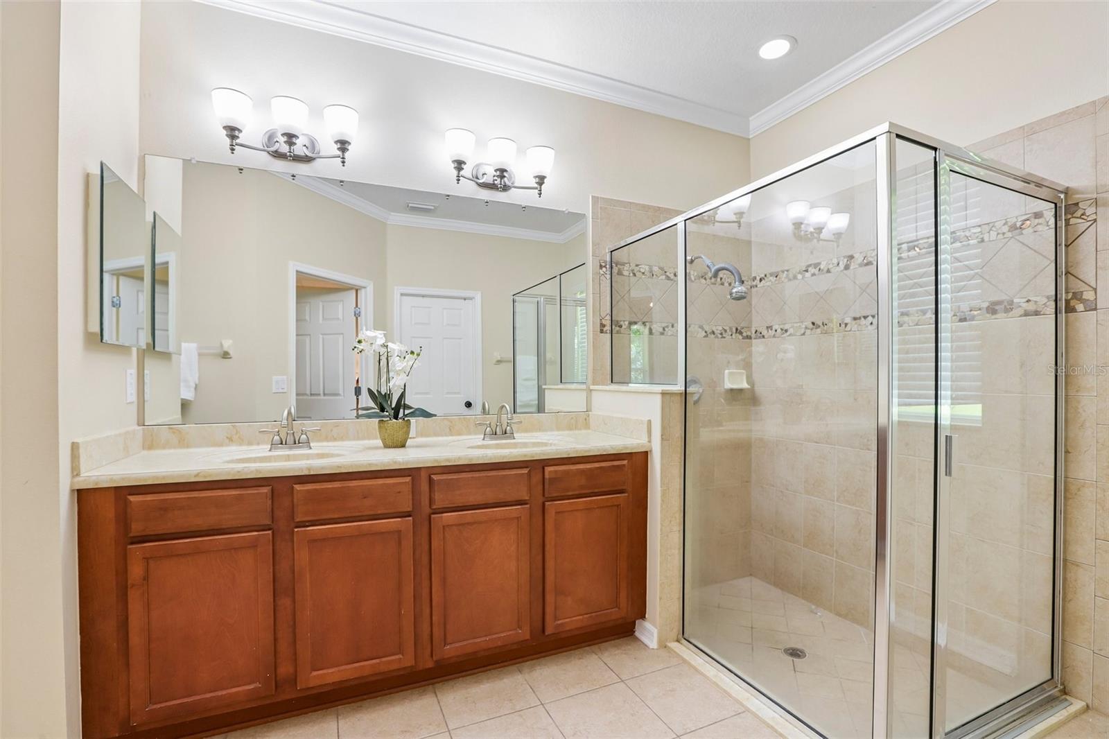 Primary En Suite Bathroom