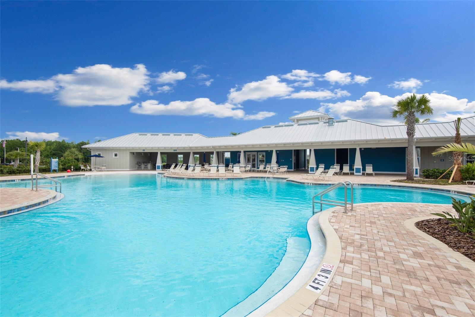 Community Pool & Clubhouse