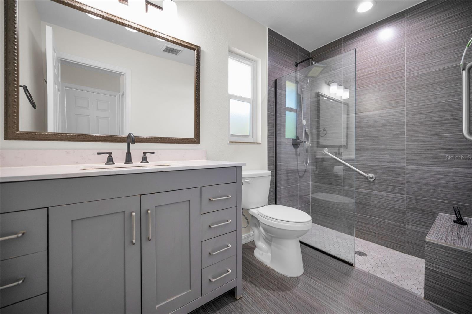 Guest Bathroom 2