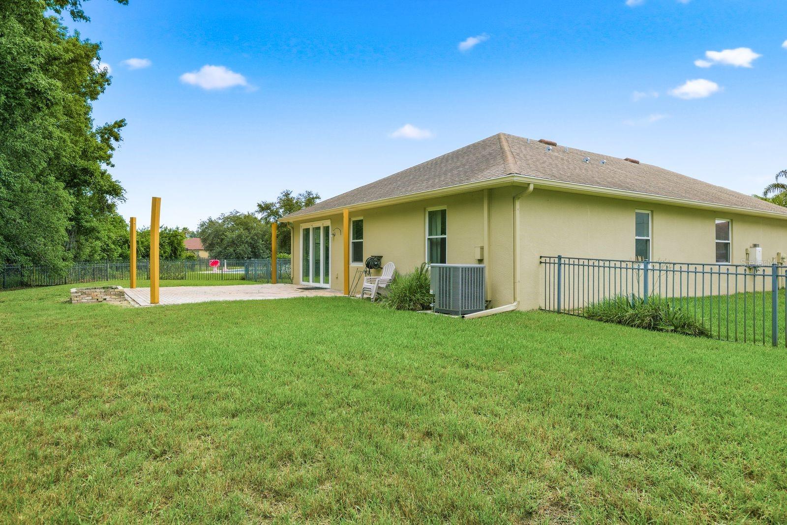 TB8517297