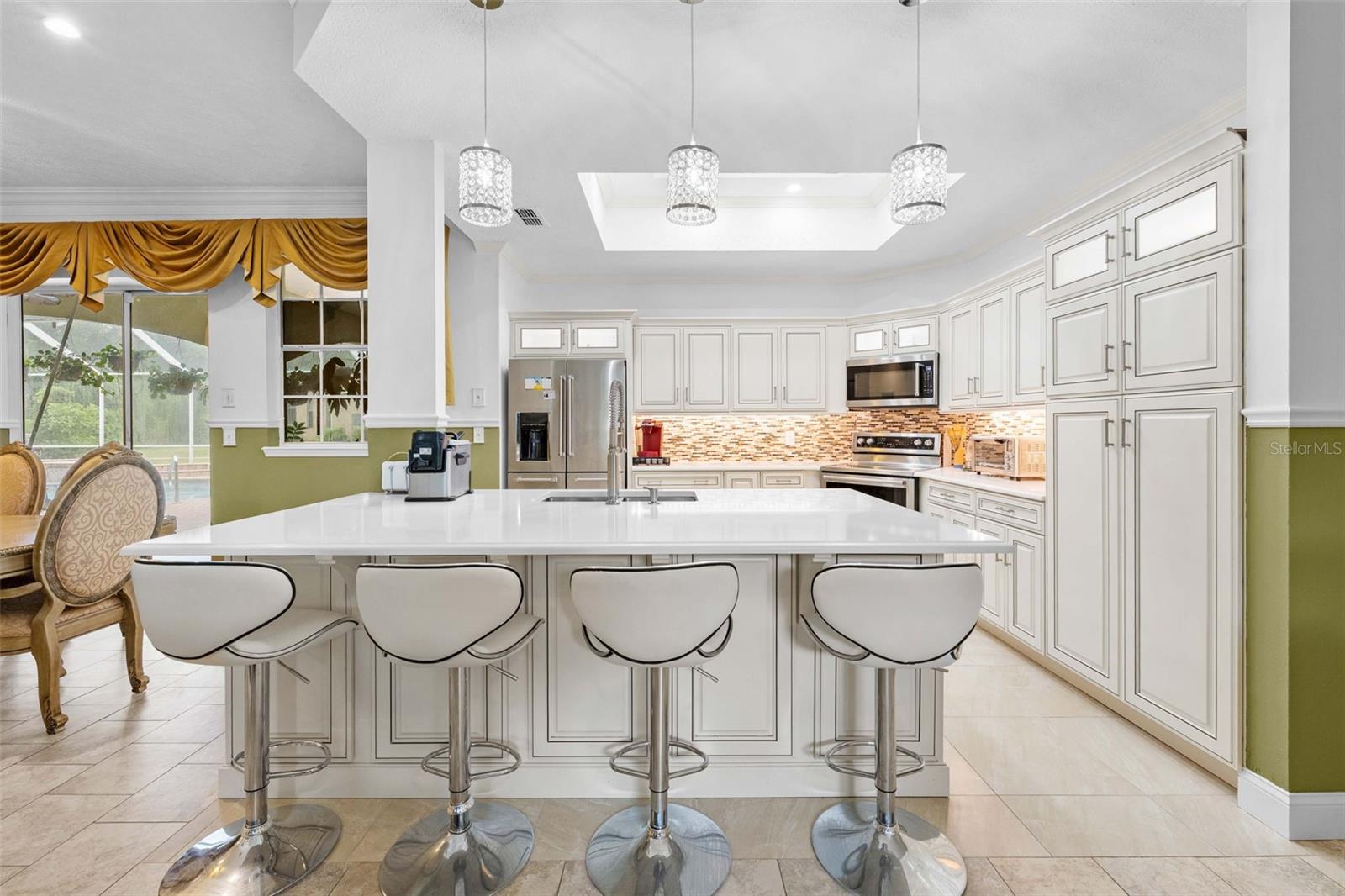 breakfast bar
