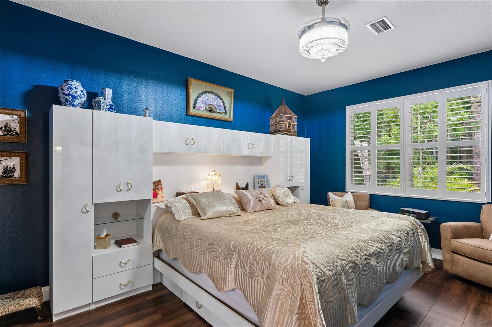 BEAUTIFULLY DECORATED THROUGHOUT.