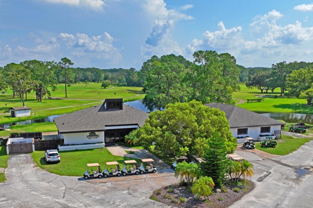PRIVATE GOLF COURSE WITH NOMINAL GREEN FEES