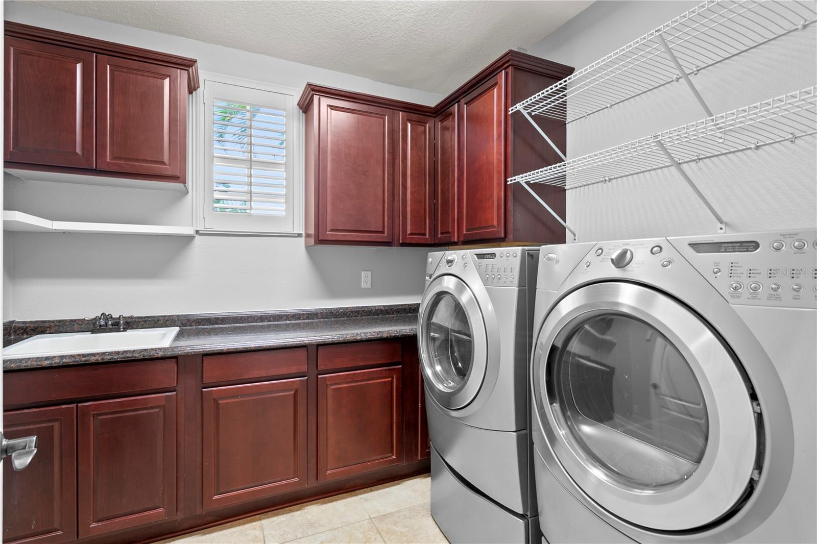 Laundry on 1st floor