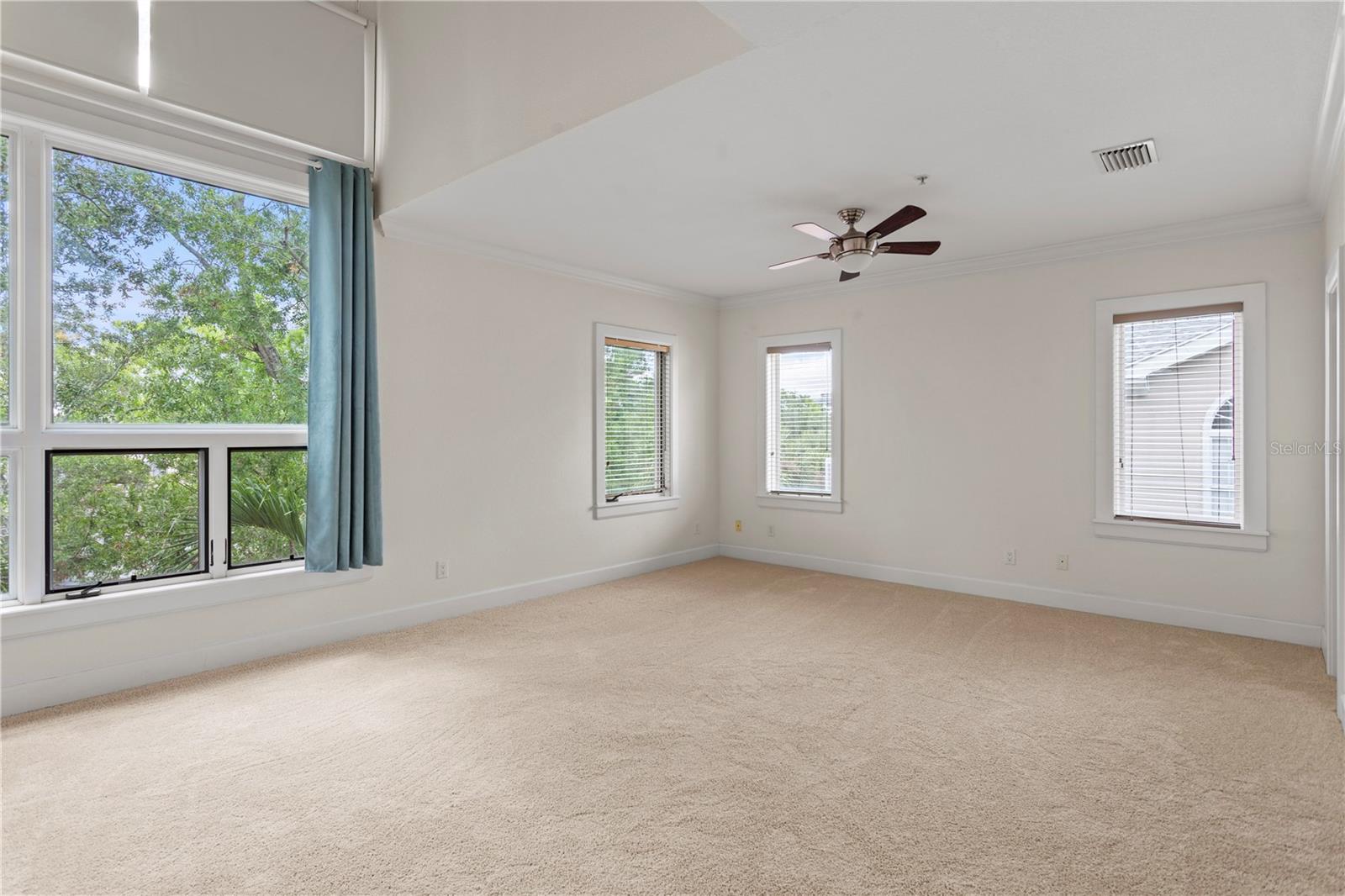 TB8517362