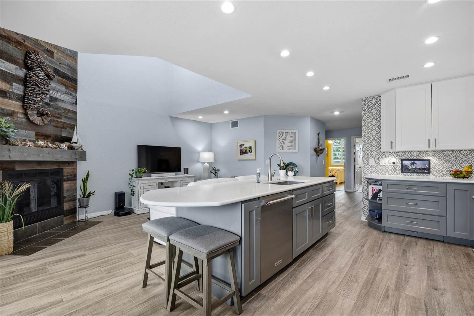 Alternative view in Kitchen