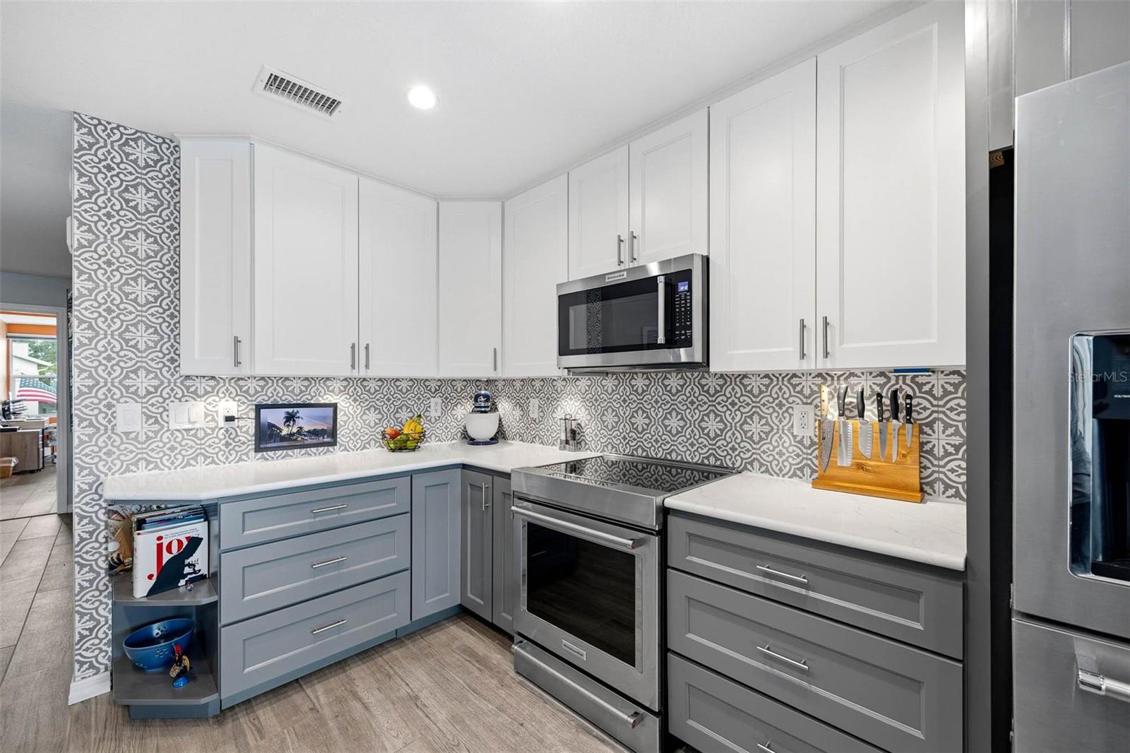 Alternative view in Kitchen