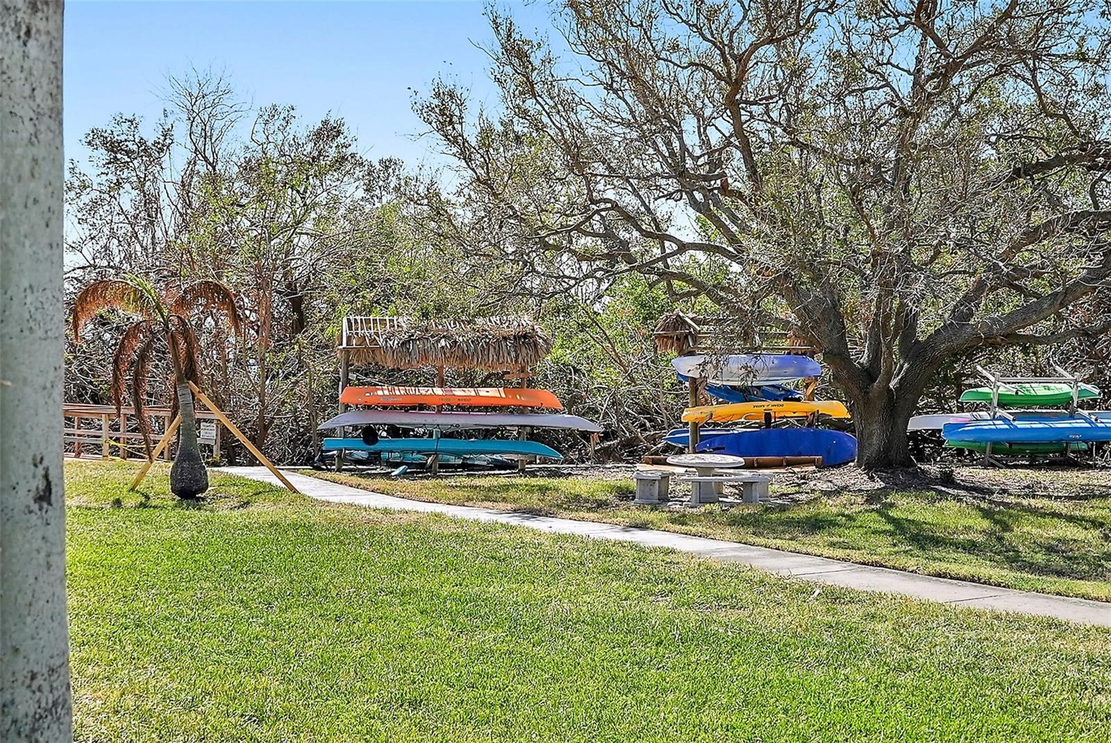 TB8517467