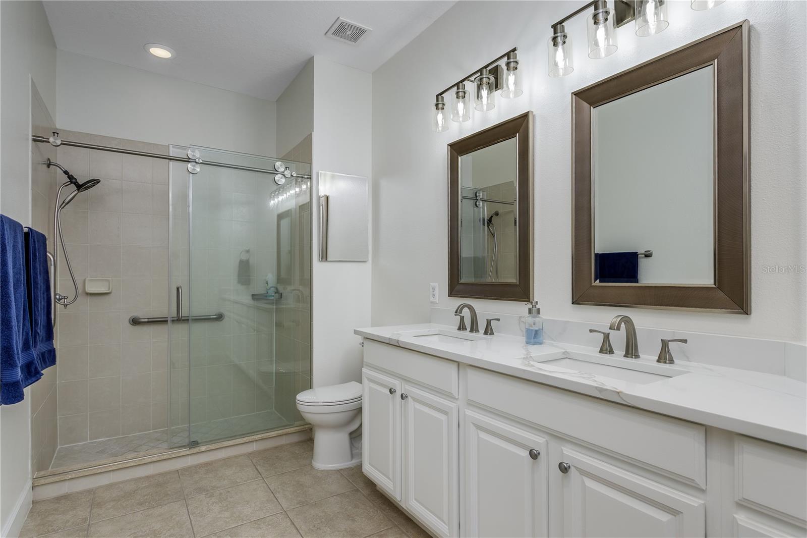 Master bedroom bathroom