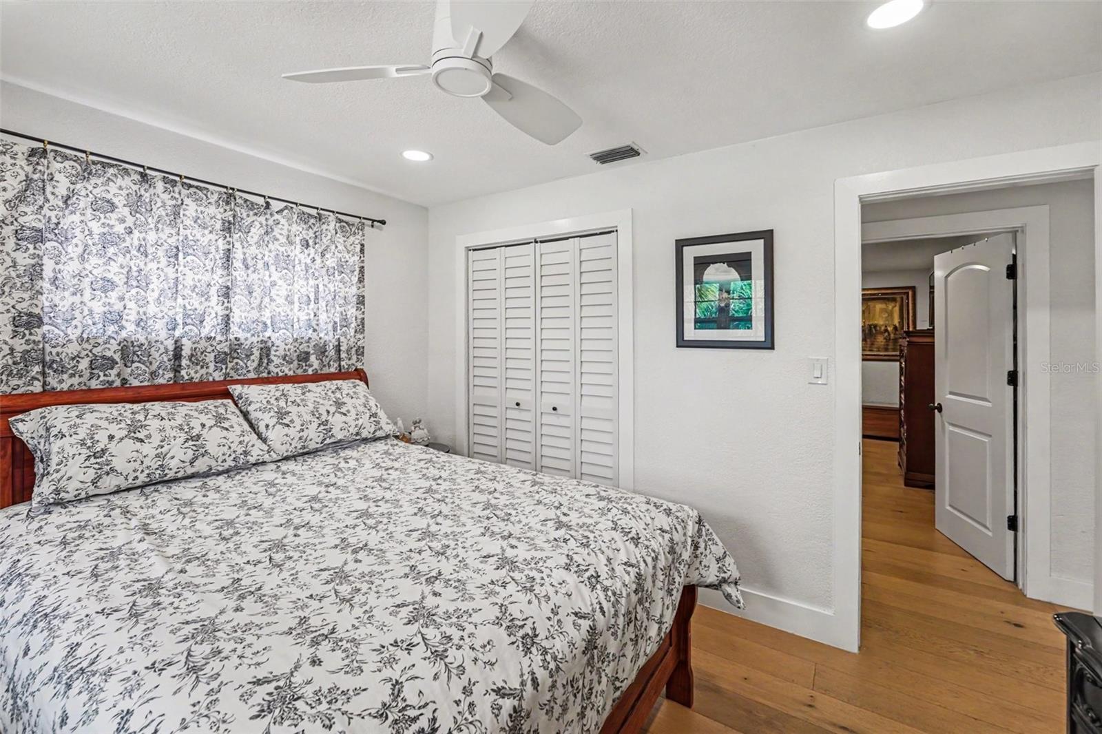 2nd Bedroom