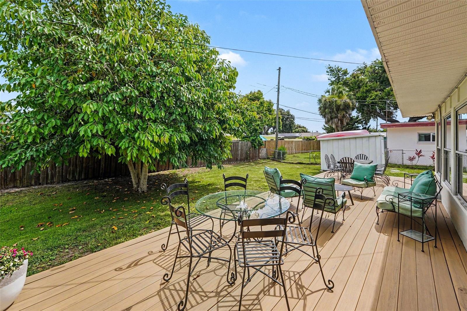 Bac Yard Deck