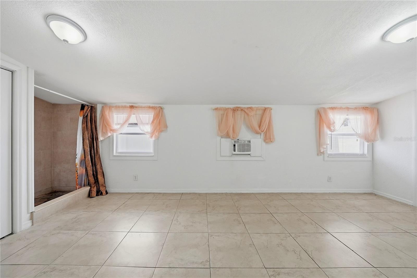 Laundry Room/In-Law Suite/Living Area