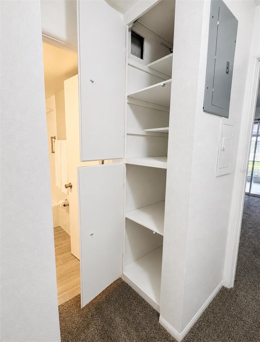 Hall storage