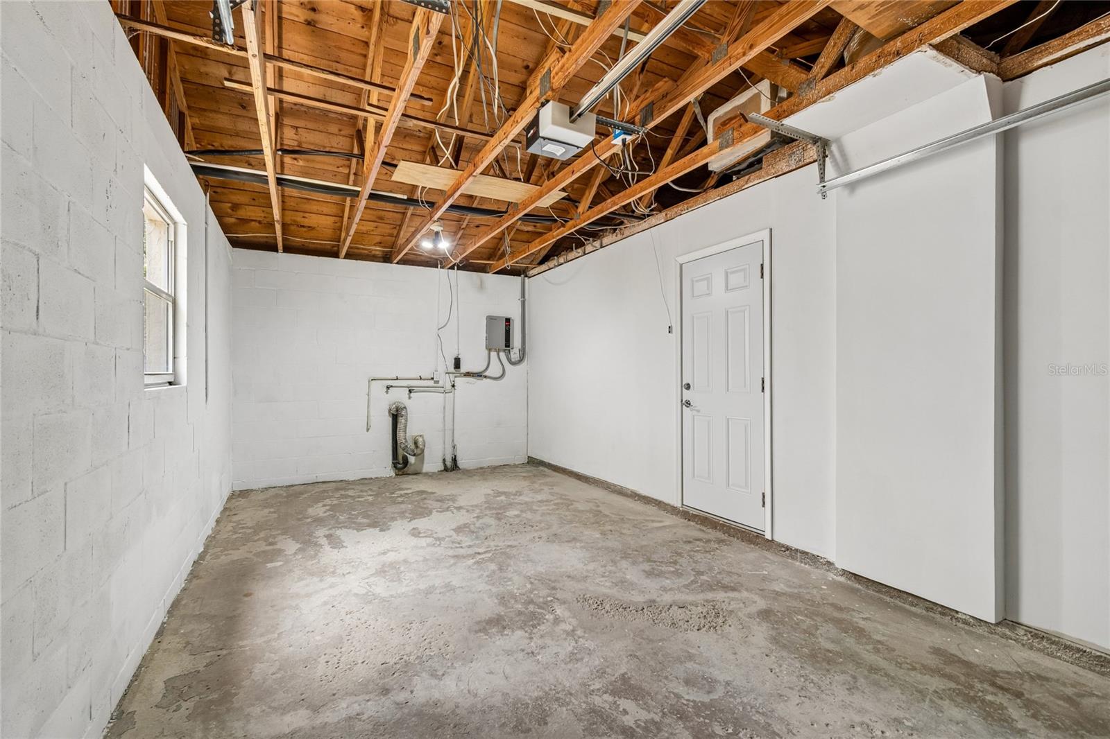 New tankless hot water heater & washer and dryer hookup