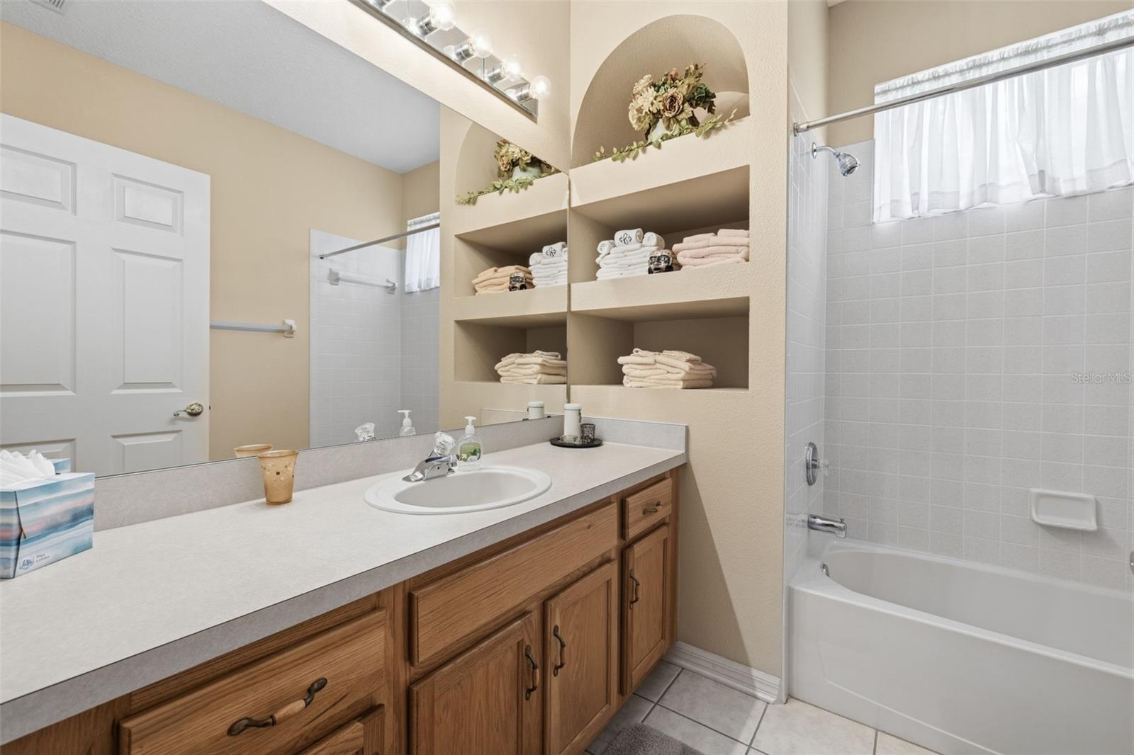 2nd Bathroom