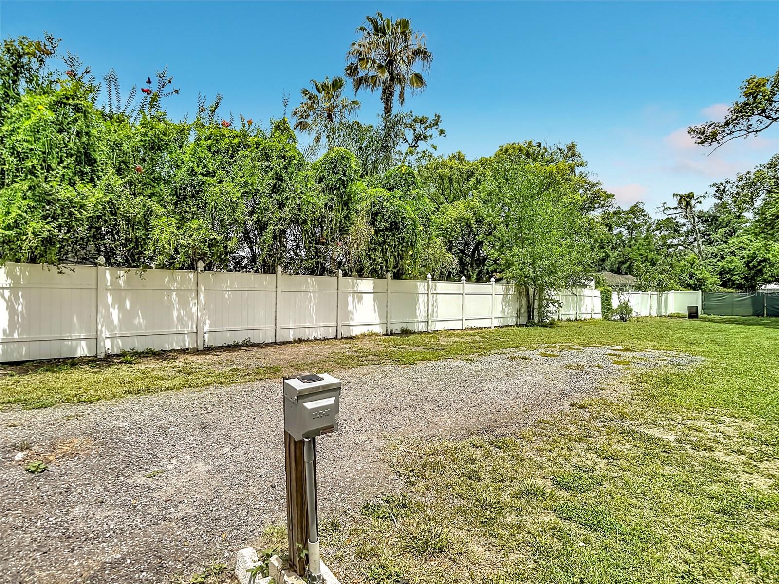RV Pad w electric