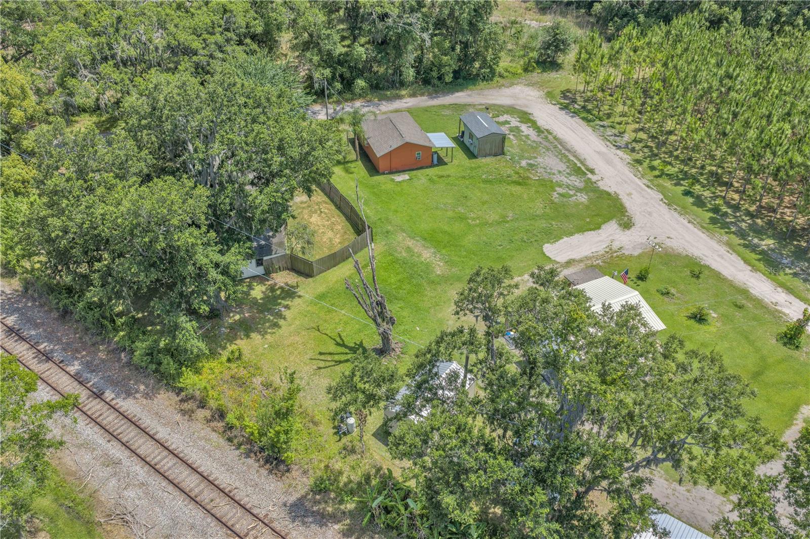 TB8517661