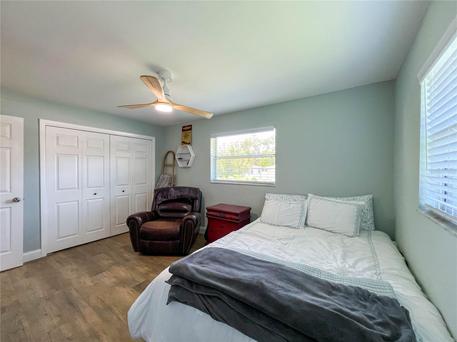 TB8517697