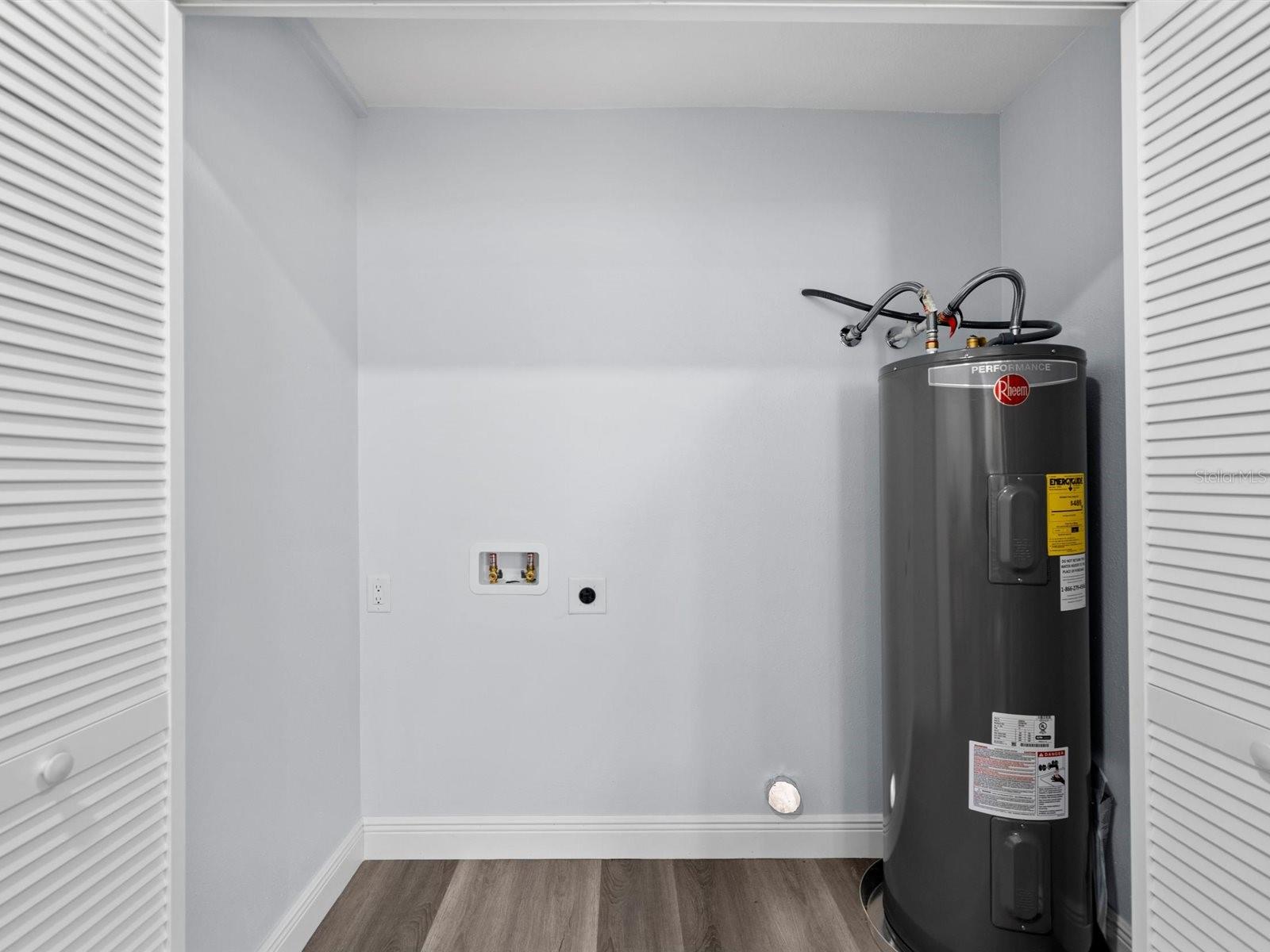 Interior laundry closet - Vented to outside