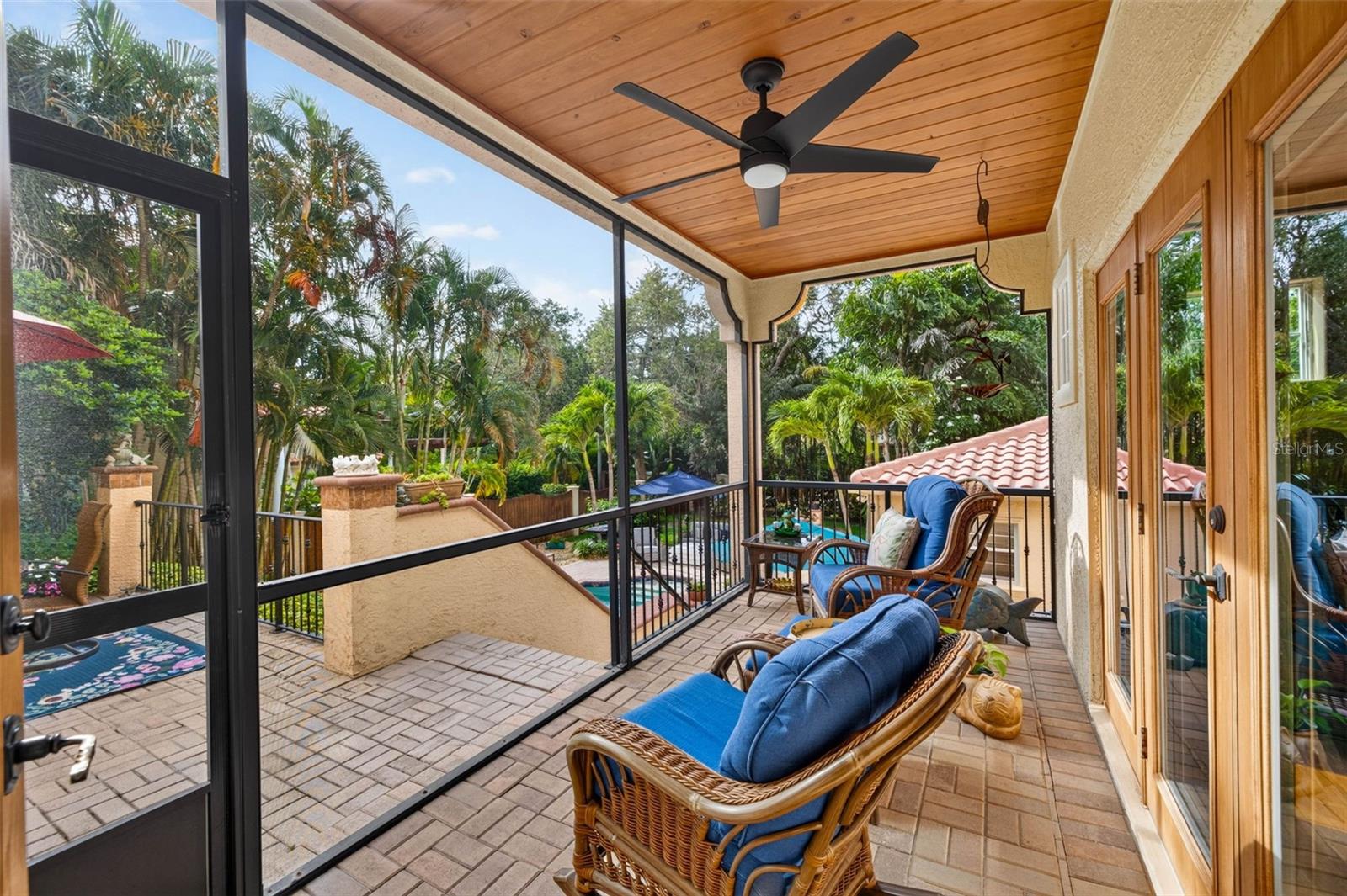 Screened Porch Off Living Room
