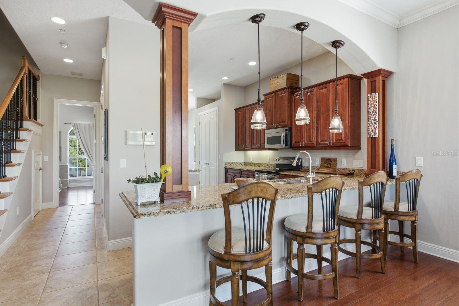 Kitchen / Breakfast Bar