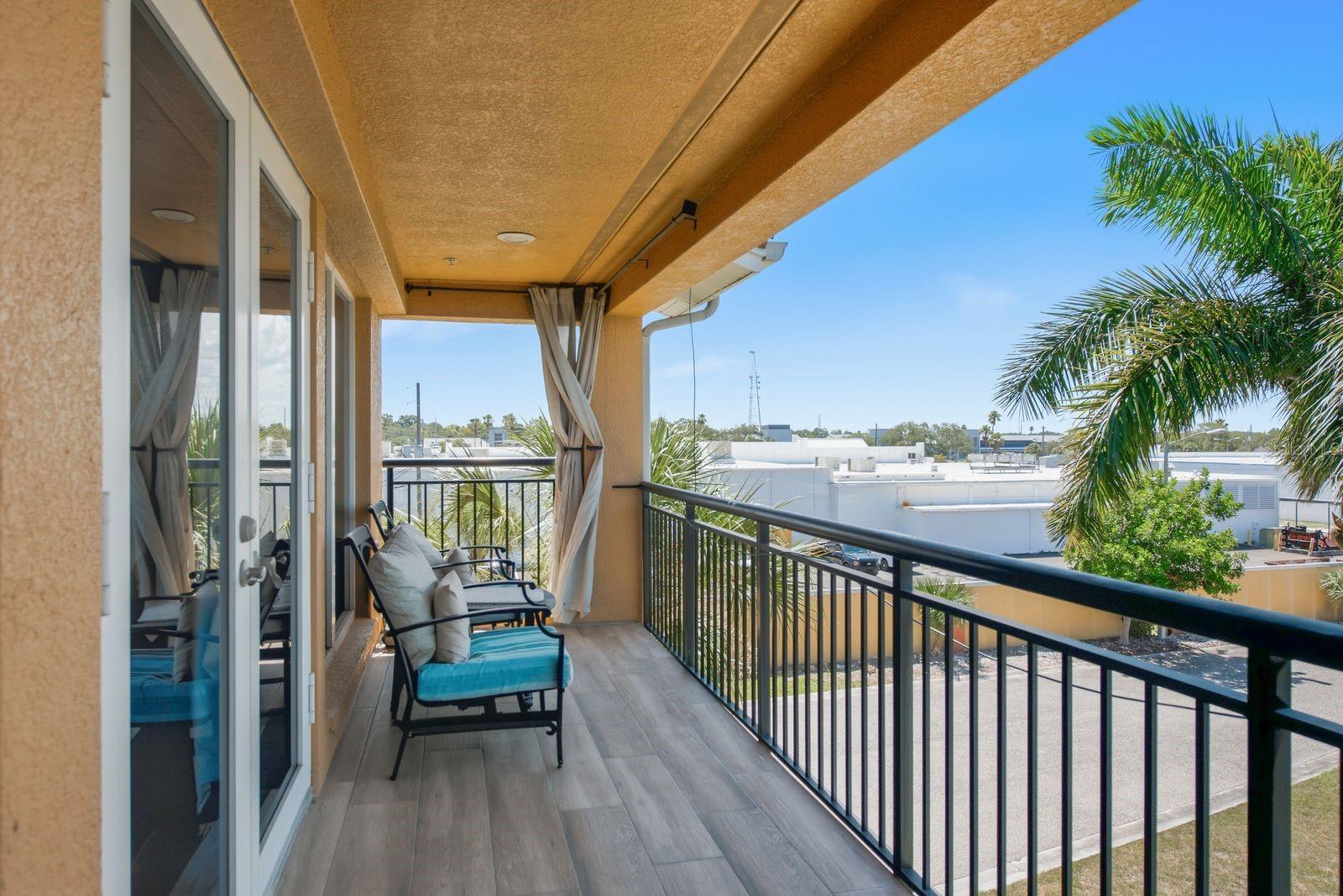 Third level Balcony