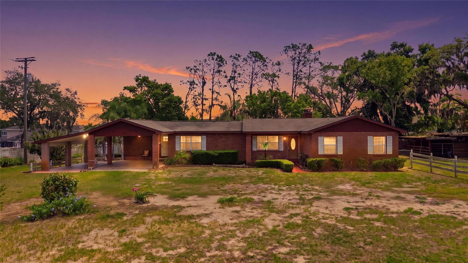 1405 Seffner Valrico Rd