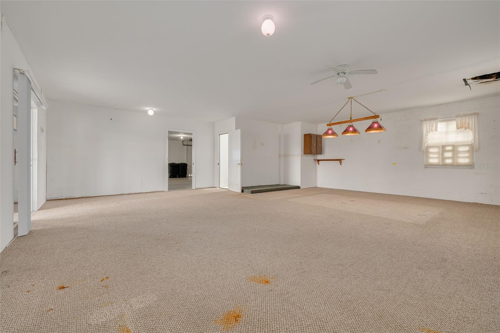 BONUS ROOM (ground level - not included in living Sq/Ft)