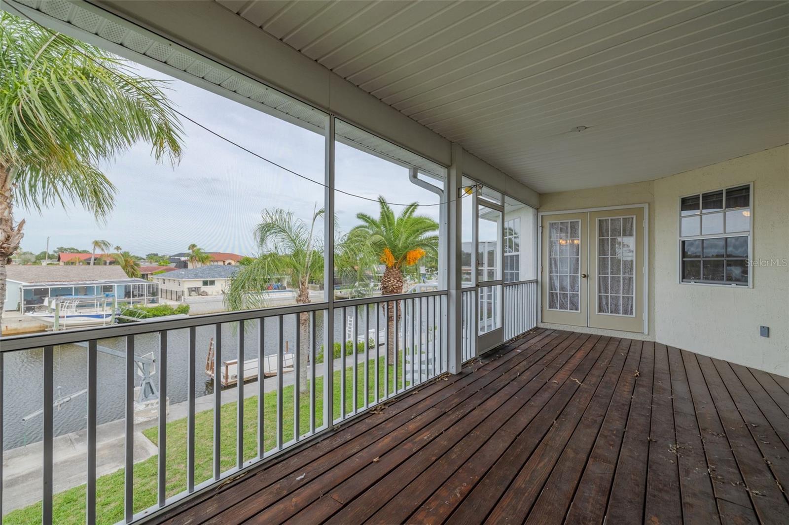 Screened Deck main living area