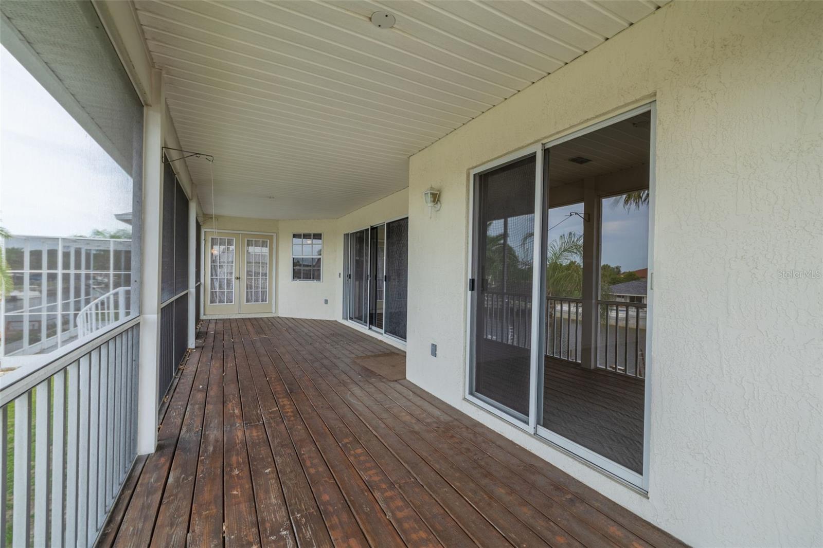 Screened Deck main living area