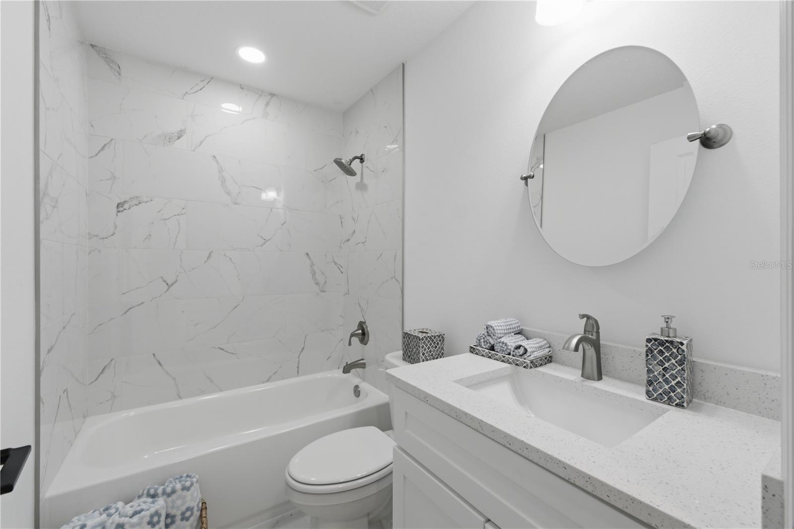 Gest bathroom