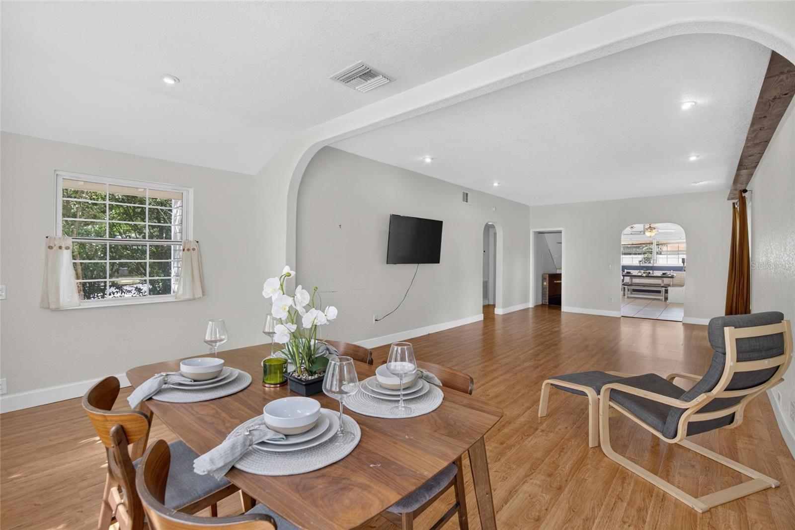 Living Room/Dining Room Combo