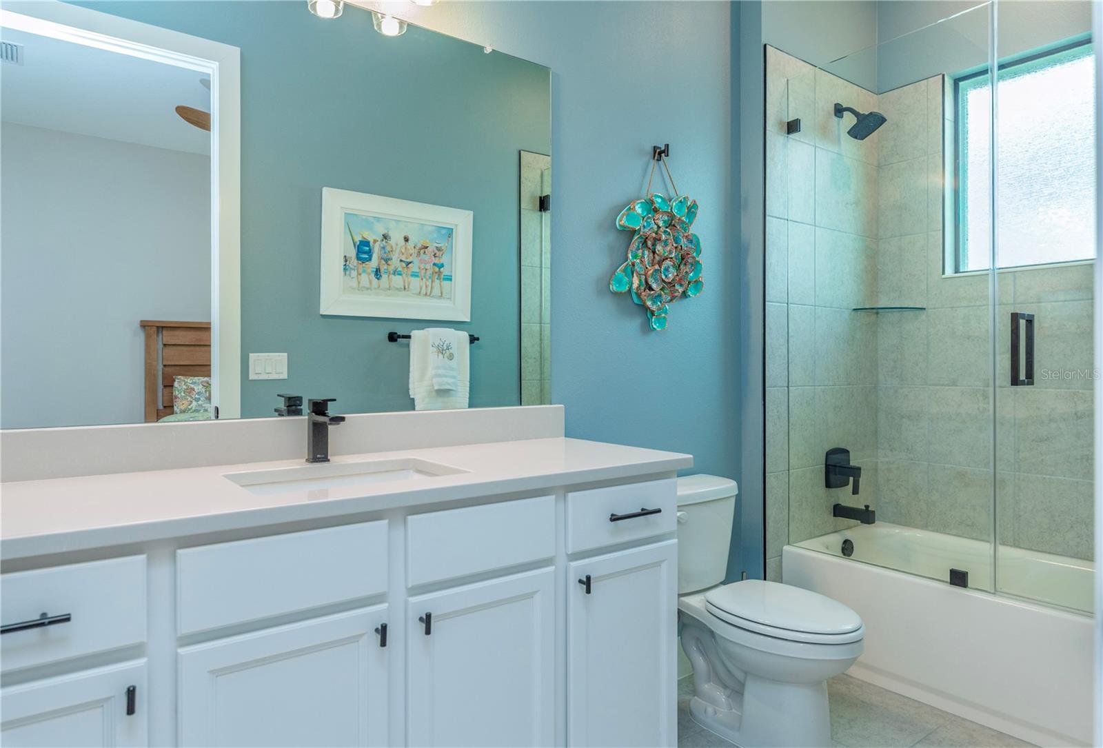 Downstairs bathroom 2.